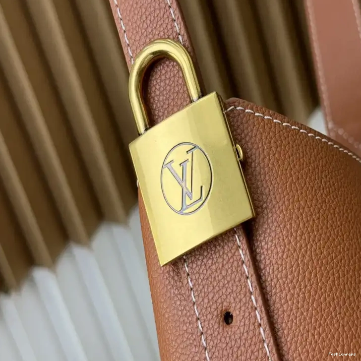 Fashionrepsfam ru Bags LV 2408YA0081 0519